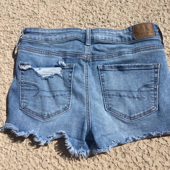 American Eagle shorts - Picture 2 of 3